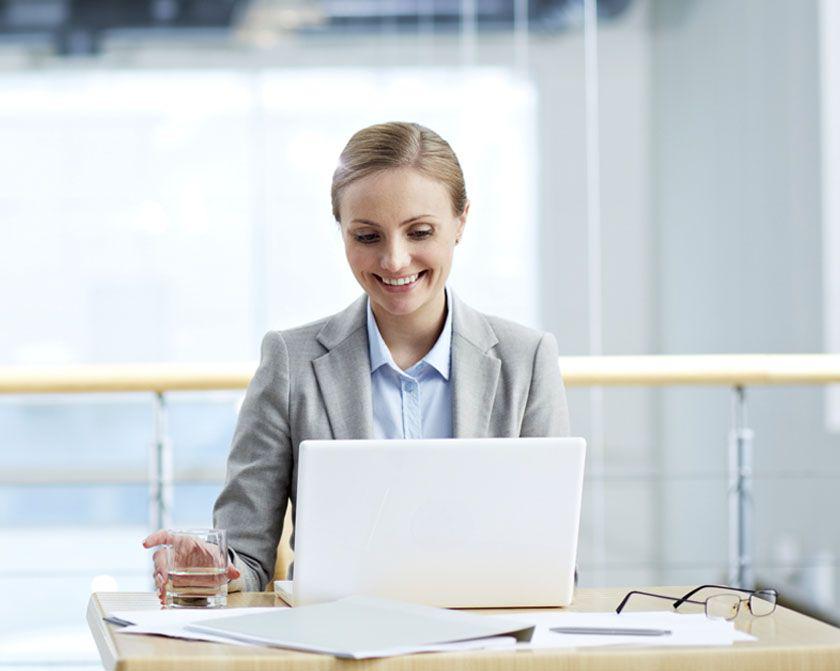 E-purchasing visibility woman at desk