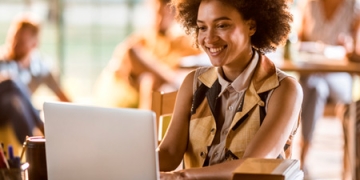 Augmenting Customer Service: Providing your team with AI tools that unleash their superpowers