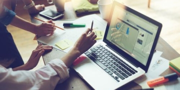 Claims & Deductions Automation Solution Summary: Resolve customer claims effortlessly